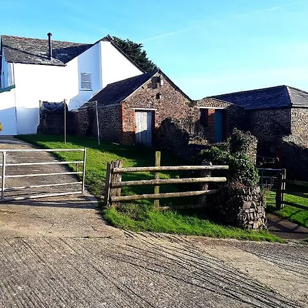 Sharlands Farm Bed And Breakfast Bude Esterno foto